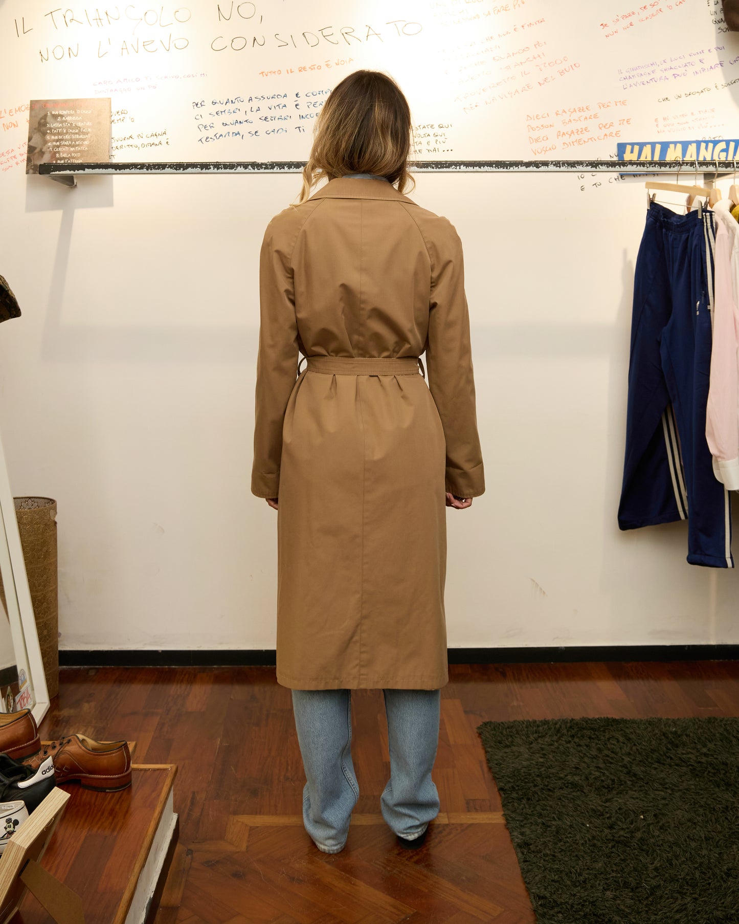 Trench double-face